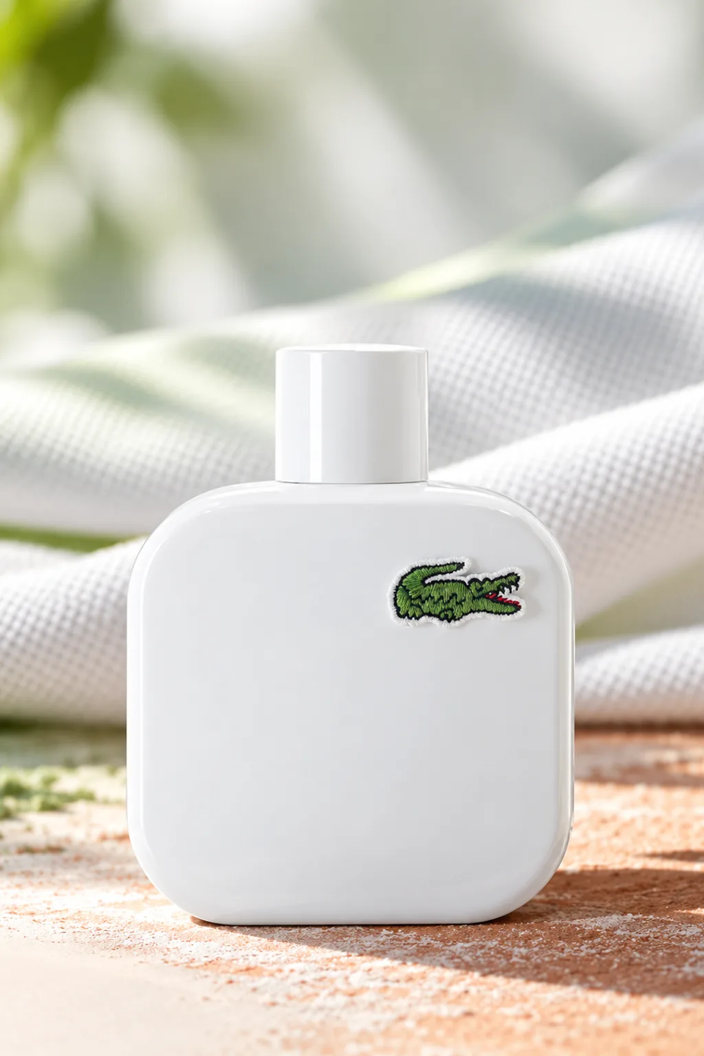 L.12.12 Blanc de Lacoste, flacon d'origine